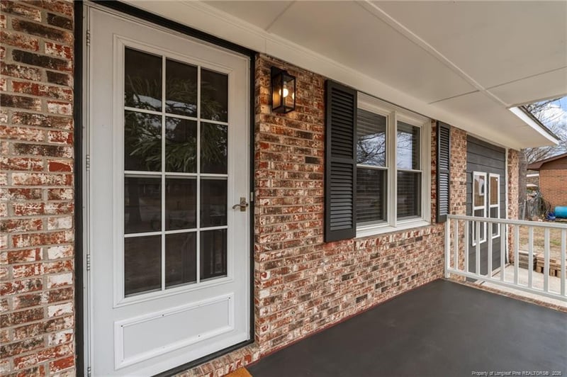 6138 Lexington Dr, Hope Mills, NC 28348