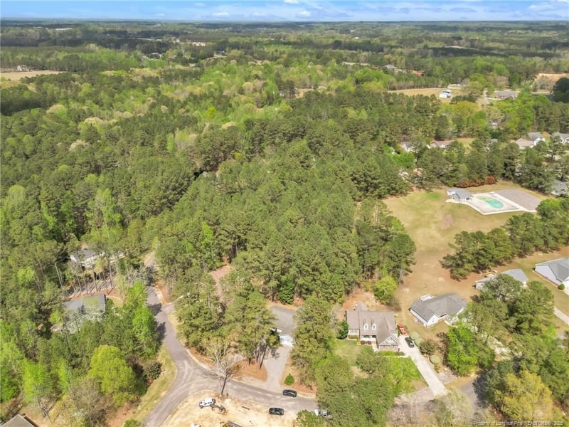 6138 St Andrews Dr, Sanford, NC 27332