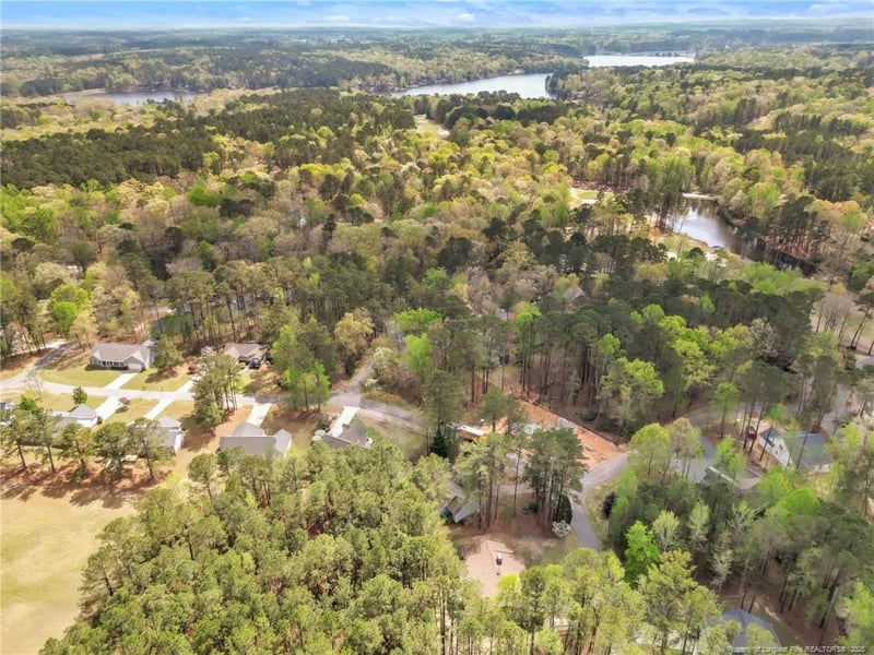 6138 St Andrews Dr, Sanford, NC 27332