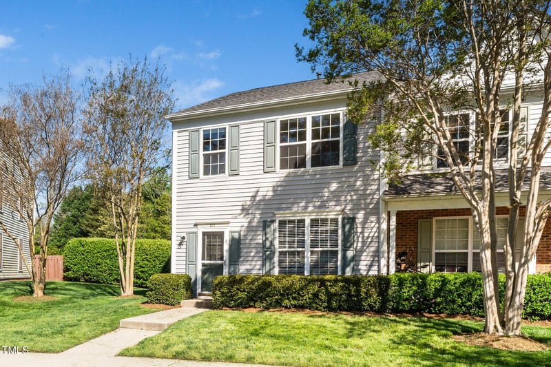 614 Canyon Lake Cir, Morrisville, NC 27560