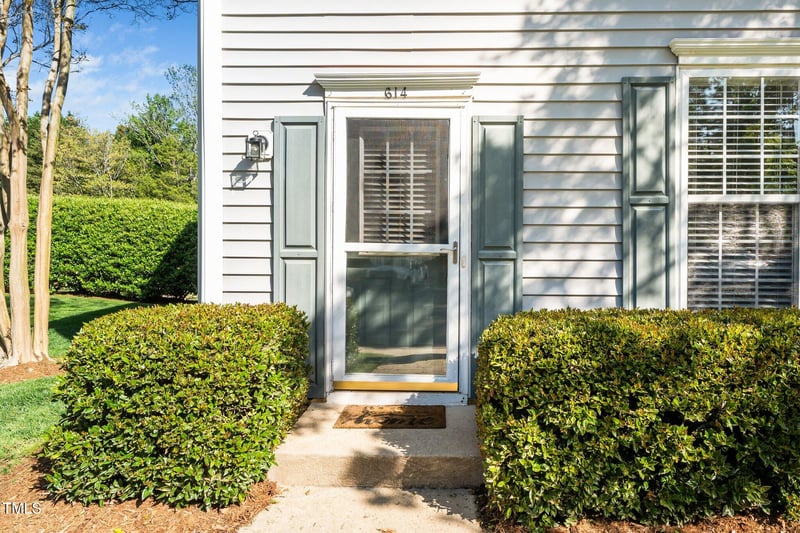 614 Canyon Lake Cir, Morrisville, NC 27560