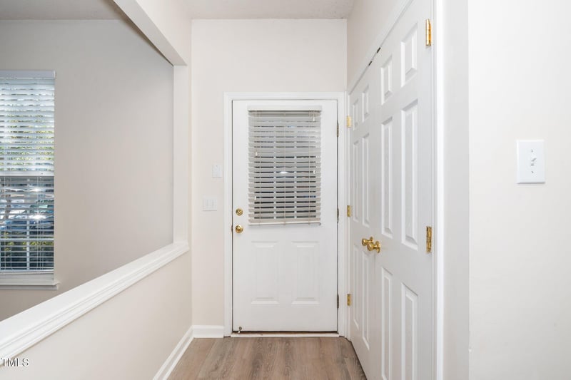 614 Canyon Lake Cir, Morrisville, NC 27560