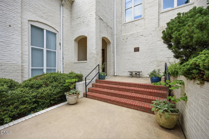 614 Capital Blvd #112, Raleigh, NC 27603