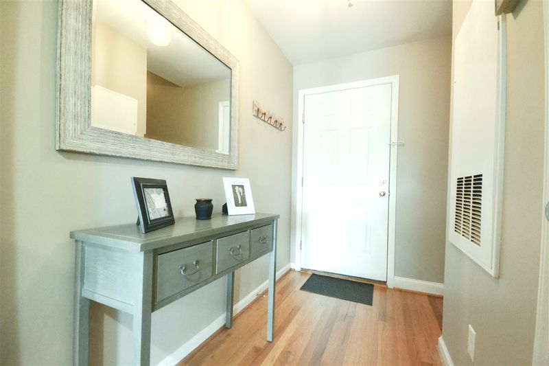 614 Capital Blvd #207, Raleigh, NC 27603