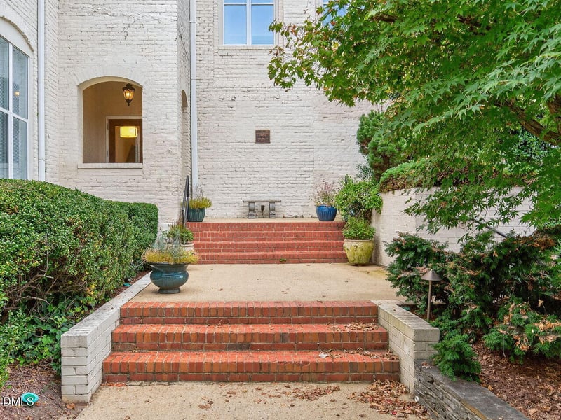 614 Capital Blvd #225, Raleigh, NC 27603