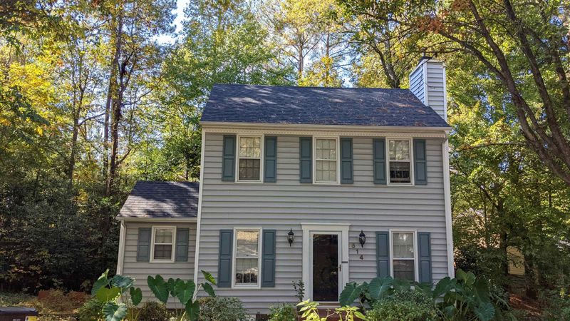 614 Cross Timbers Dr, Durham, NC 27713