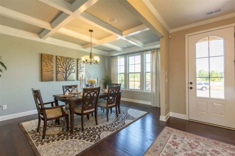 614 Fairway Dr, Mebane, NC 27302