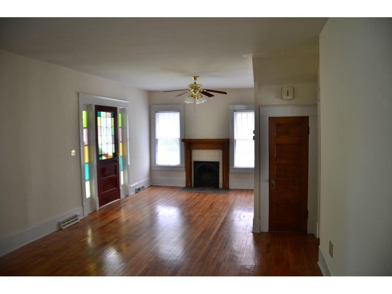 614 W Front St, Burlington, NC 27215
