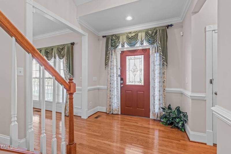 614 Gravel Brook Ct, Cary, NC 27519