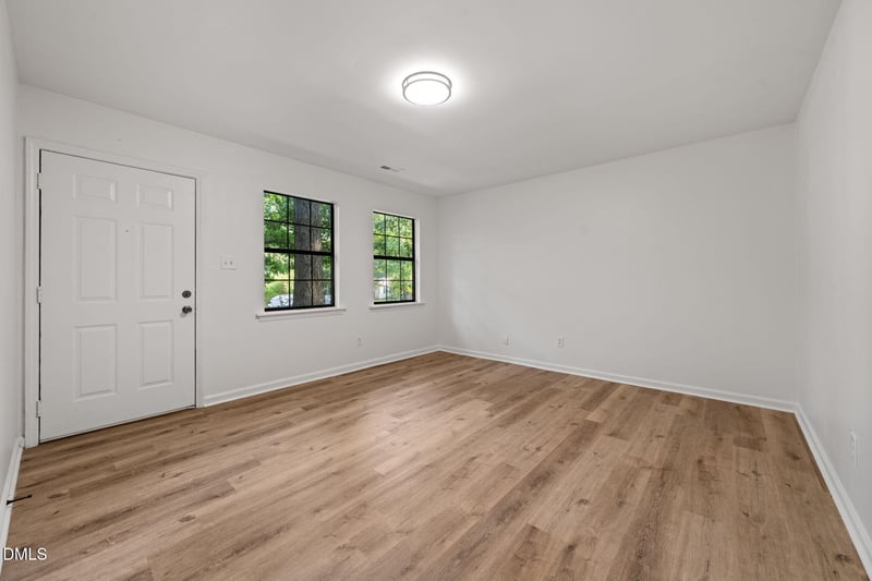 614 Locust Rd, Hillsborough, NC 27278