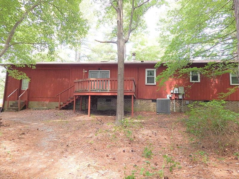 614 N Mineral Springs Rd, Durham, NC 27703