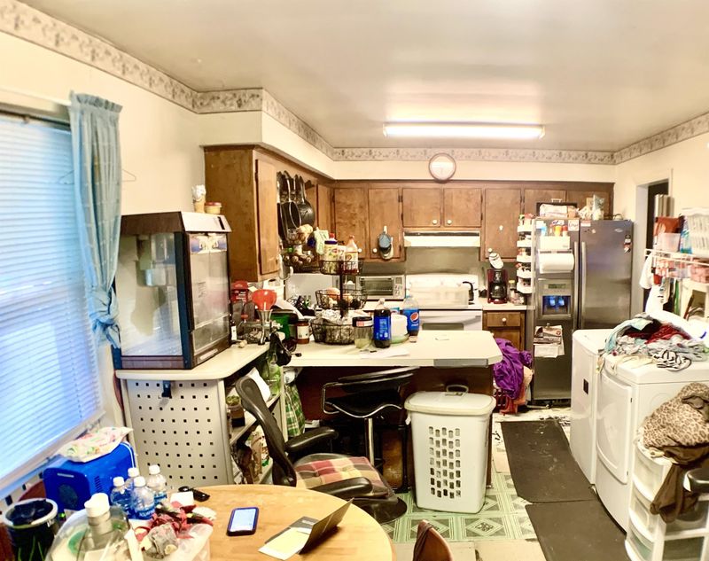 614 E Nc 54 Hw, Durham, NC 27713