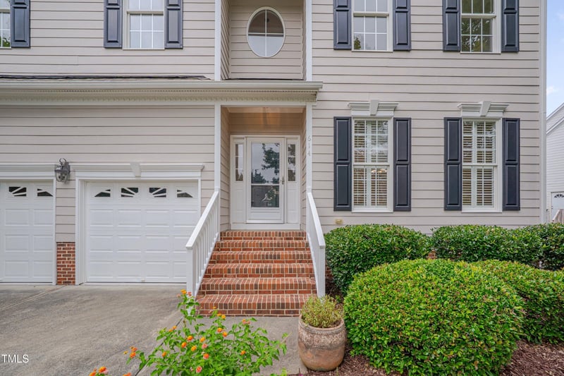 614 Red Cedar Cir, Durham, NC 27712