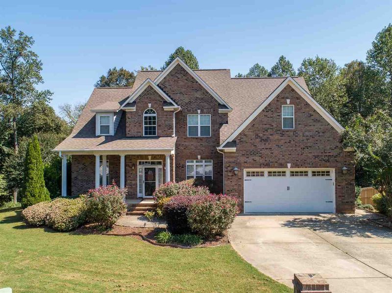 614 River Knoll Dr, Clayton, NC 27527