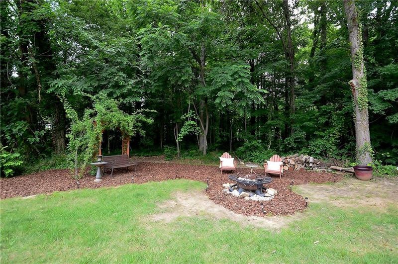 614 S Third St, Mebane, NC 27302