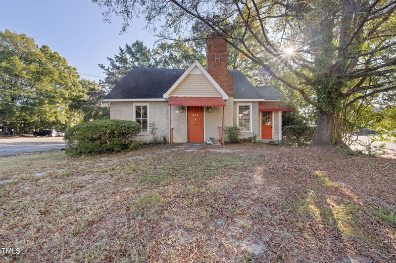 614 Tower St, Raleigh, NC 27607