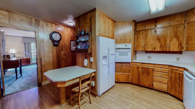 614 Westover Dr, Roxboro, NC 27573