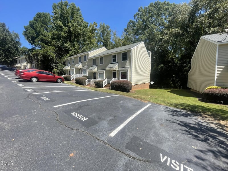 6140 Loch Laural Ln, Raleigh, NC 27613
