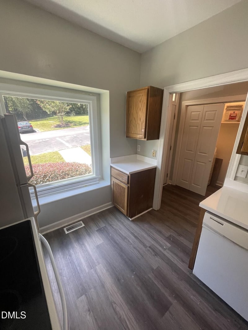 6140 Loch Laural Ln, Raleigh, NC 27613