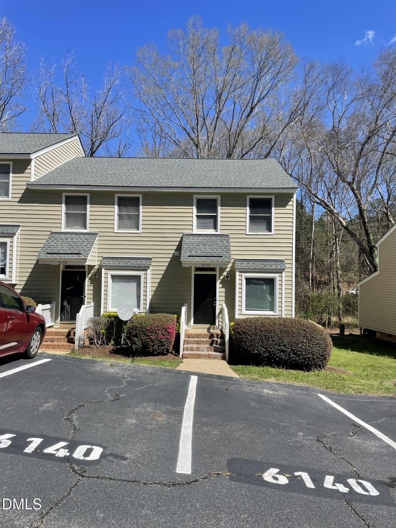 6140 Loch Laural Ln, Raleigh, NC 27613