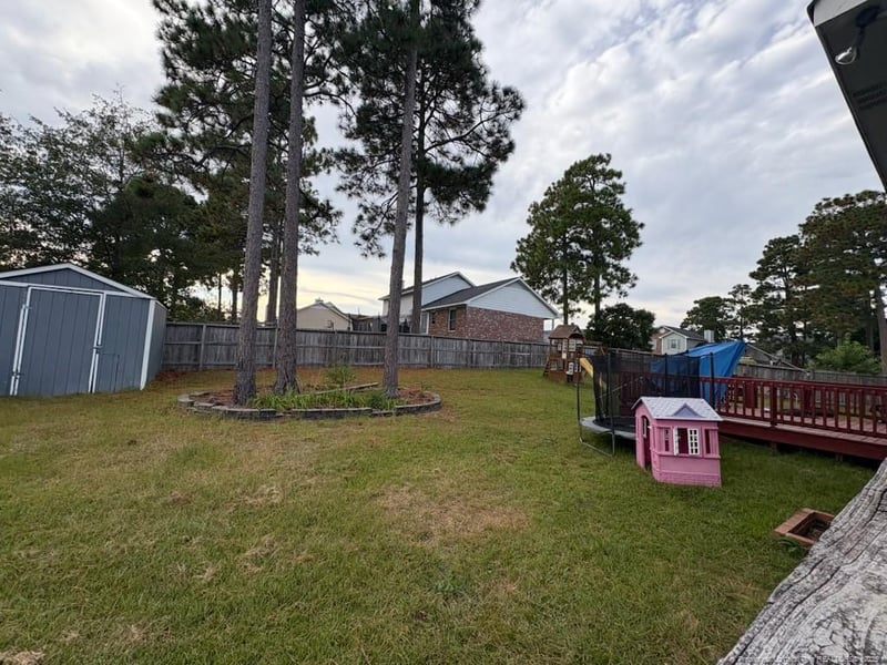 6145 Woodspring Dr, Hope Mills, NC 28348