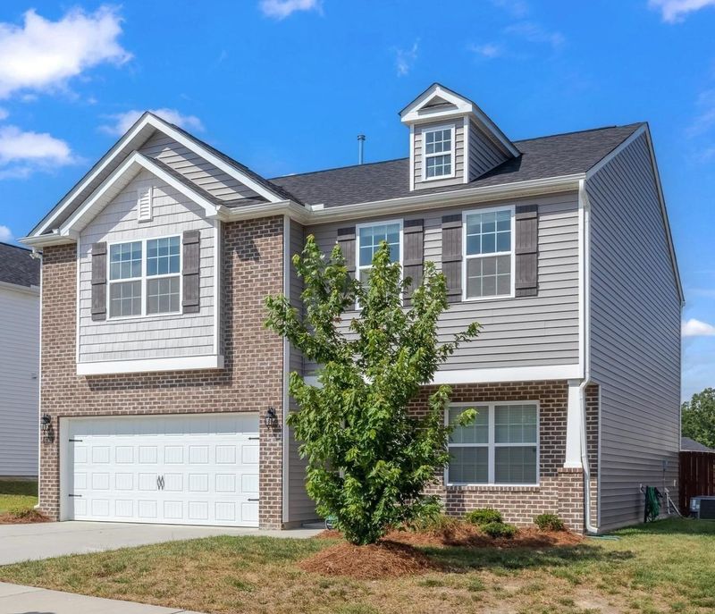 6148 Watsonia Dr, Zebulon, NC 27597