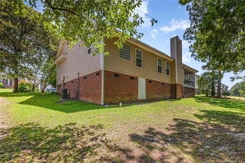 615 Bramblegate Dr, Fayetteville, NC 28348
