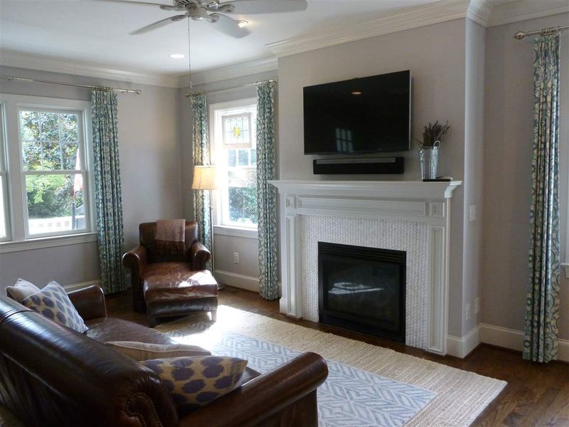 615 Brooks Ave, Raleigh, NC 27607