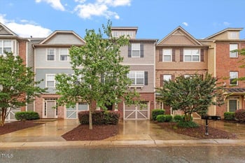 615 Carlton Commons Ln, Cary, NC 27519