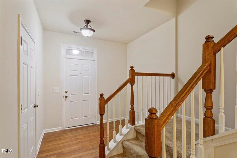 615 Carlton Commons Ln, Cary, NC 27519