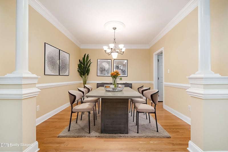 615 Carpenter Town Ln, Cary, NC 27519