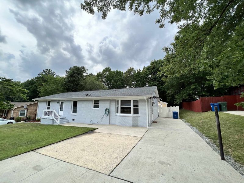 615 Chandler Rd, Durham, NC 27703