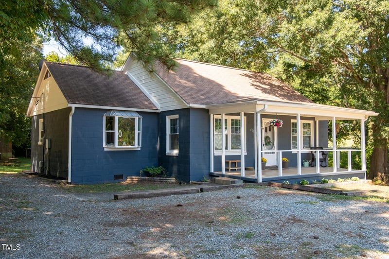 615 Churton St, Hillsborough, NC 27278