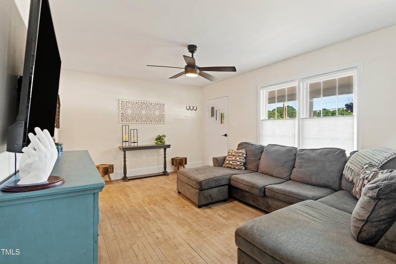 615 Churton St, Hillsborough, NC 27278