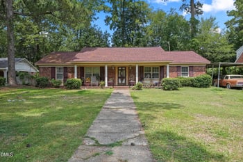 615 Claiborne St, Goldsboro, NC 27530