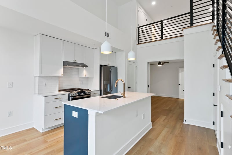 615 Daniels St #111, Raleigh, NC 27605