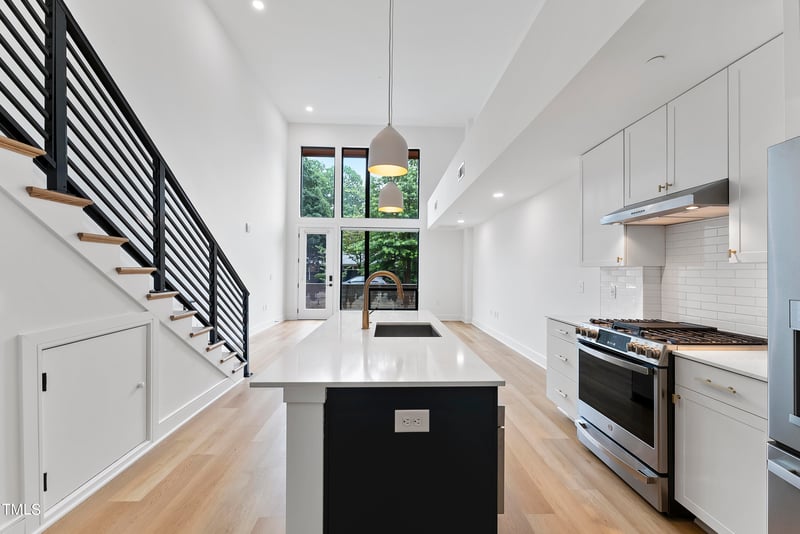 615 Daniels St #111, Raleigh, NC 27605