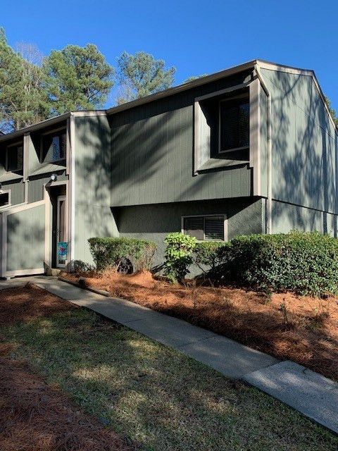 615 Dylan Ct, Raleigh, NC 27606