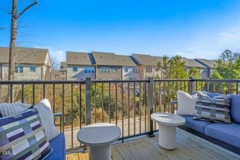 615 Hedrick Ridge Rd #105, Cary, NC 27519