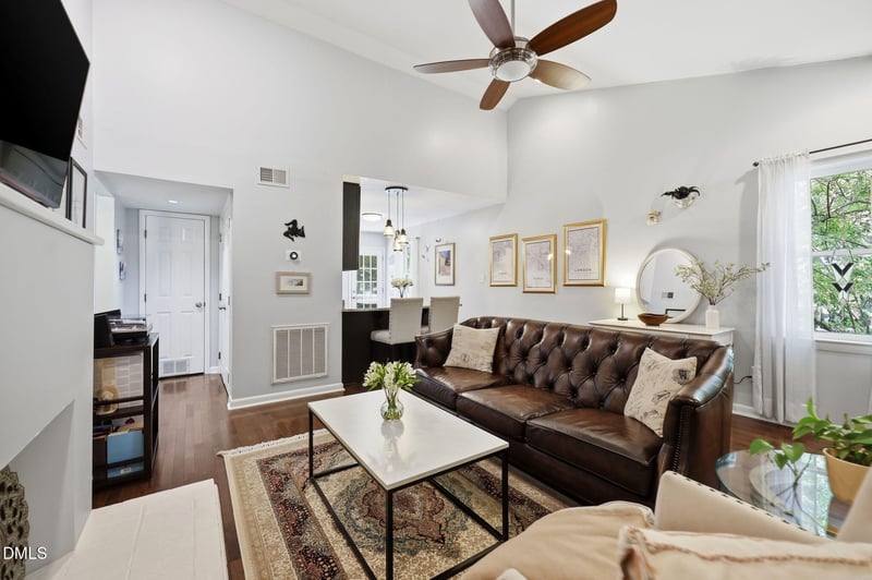 615 Kirby St #302, Raleigh, NC 27606