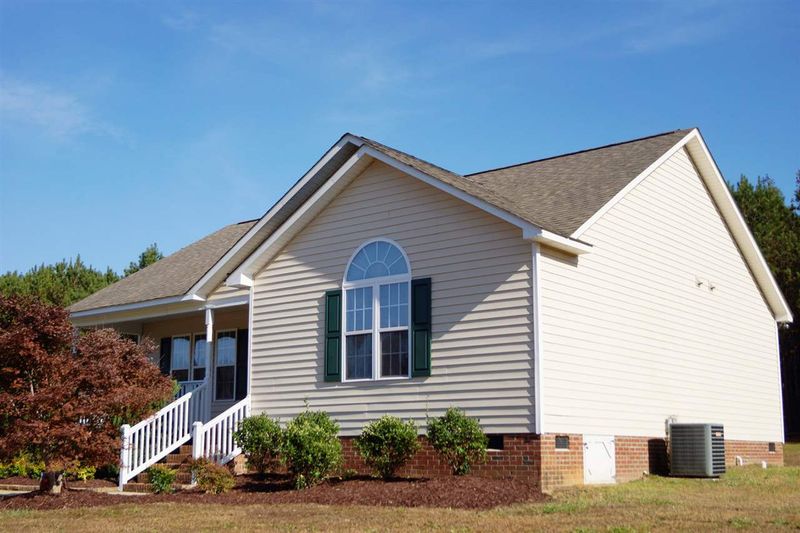 615 Lockwood Dr, Clayton, NC 27527