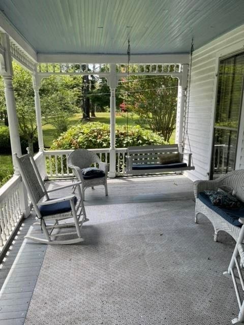615 N Main St, Louisburg, NC 27549