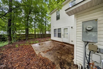 615 Moore St, Clayton, NC 27520