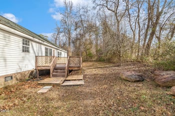 615 Nc 96 , Four Oaks, NC 27524