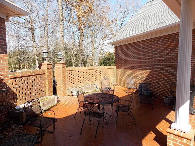 615 Newbern, Burlington, NC 27215