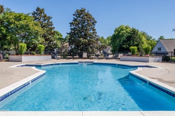 615 Oakfield Trl, Mebane, NC 27302