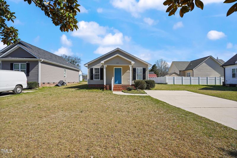 615 S Orange Ave, Dunn, NC 28334