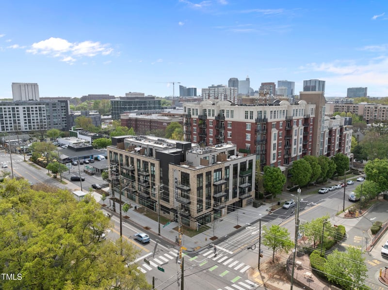 615 Peace St #301, Raleigh, NC 27605