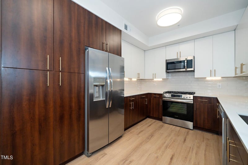 615 Peace St #306, Raleigh, NC 27605