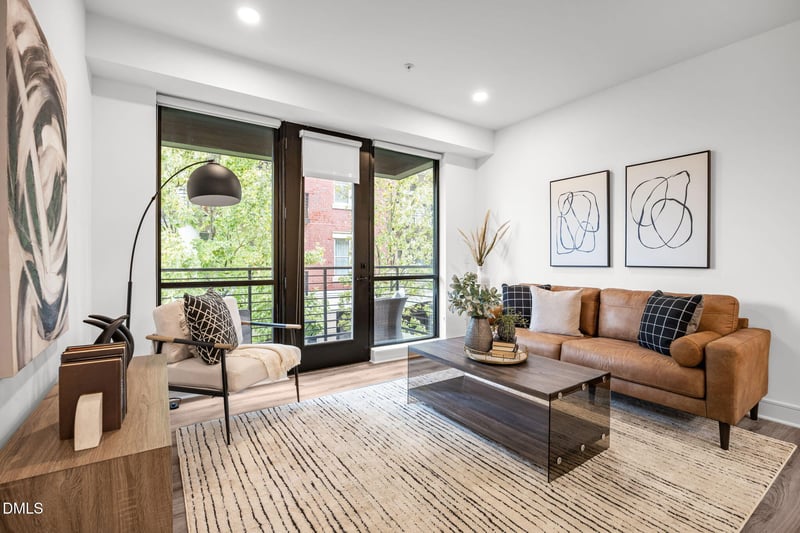 615 Peace St #308, Raleigh, NC 27605